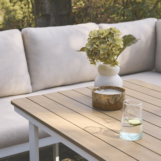 Conjunto de jardim relax em madeira de acácia e alumínio de 8 lugares, Pampas, Branco, 197x72.5x72.5 cm