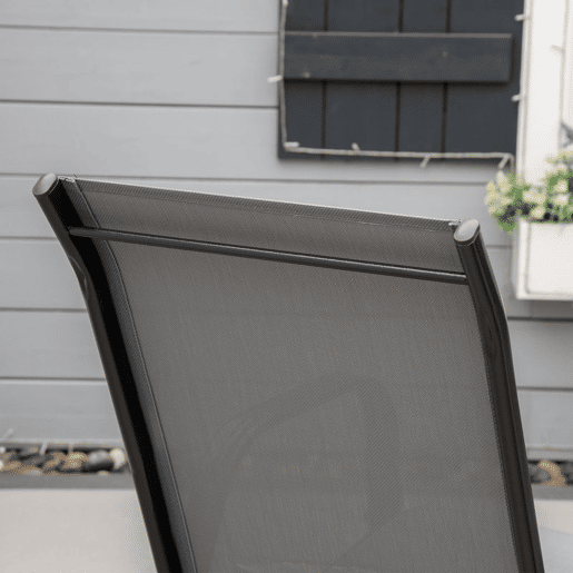 Outsunny Conjunto de 4 Cadeiras de Jardim Exterior Empilháveis para Terraço com Tecido Respirável, Estrutura de Metal, Apoios de Braços e Encosto 54x75,5x95 cm, Cinzento Escuro