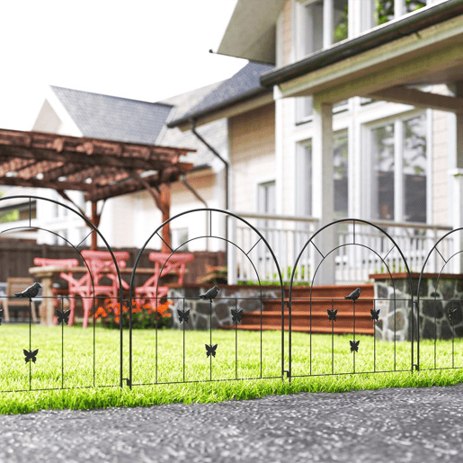 Outsunny Vedações para Jardim Metálicas 300x70 cm Conjunto de 5 Vedação Decorativas para Jardim de Aço Combinação Livre Barreira para Animais para Terraço Pátio Relva Preto