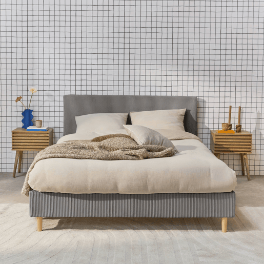 Cama com base de ripas e cabeceira 140cm, em veludo canelada fino, Marlon, Cinza, 202x148x89 cm