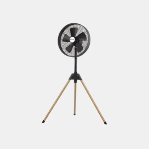 Ventoinha de tripé de design vintage exclusivo. Fabricado em metal, com acabamento em madeira. 50W. 3 velocidades. 5 pás. Altura regulável. Oscilação horizontal automática de 90? Ângulo de inclinação regulável.