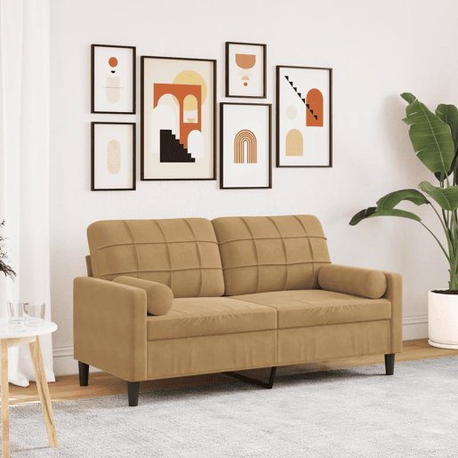 Sofá 2 lugares - Sofá fixo c almofadas decorativas 140 cm veludo castanho