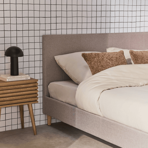 Cama com base de ripas e cabeceira 140cm, acabamento em tecido simple, Marlon, Beige, 202x148x89 cm