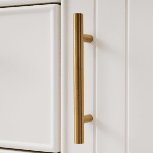 Cómoda decorada com riscas verticais - 3 gavetas e 2 portas com prateleiras reguláveis - Branco