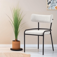 Cadeira Well Home Beige 'Pole' - design minimalista - Ideal para espaços modernos e sofisticados - 55x60x95cm
