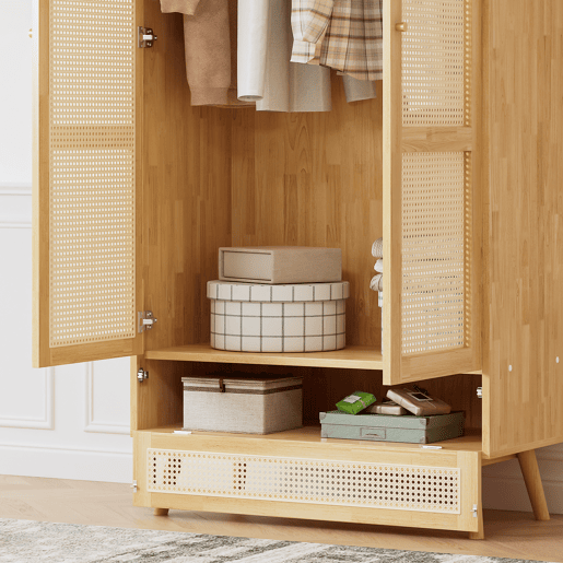 Roupeiro de painel de partículas e rattan PE com varão para cabides e 3 portas (2 portas articuladas+1 porta basculante),natural