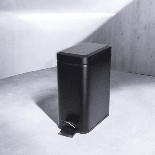 Lixeira com pedal Well Home 5L em metal preto