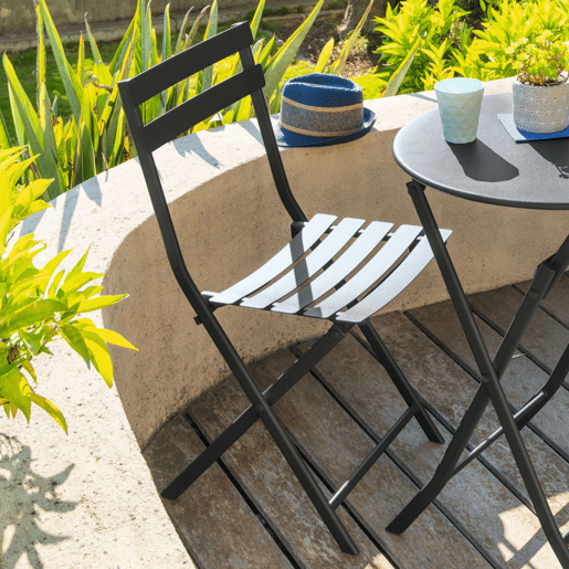 Conjunto de 4 cadeiras dobráveis u200Bu200BGreensboro para jardim e pátio, estilo contemporâneo, pretas.