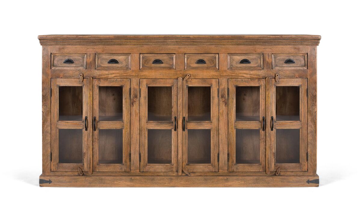 Aparador alto fabricado en madera de mango, con una estructura robusta que resalta la solidez y elegancia del diseño.