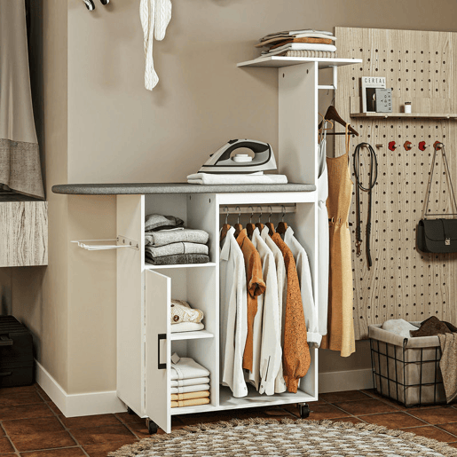 HOMCOM Móvel de Engomar Roupa com Rodas e Suporte Lateral Móvel de Passagem com Tábua de Passar Barra para Roupa Prateleira Ajustável 127,5x43,5x153 cm Branco