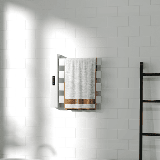 HOMCOM Toalheiro Elétrico de Parede 130W Toalheiro Elétrico em Liga de Alumínio com Control WIFI Ecrã Tátil Temporizador 4 Barras Temperatura Ajustável Baixo Consumo IPX4 47,5x9,5x49 cm Branco