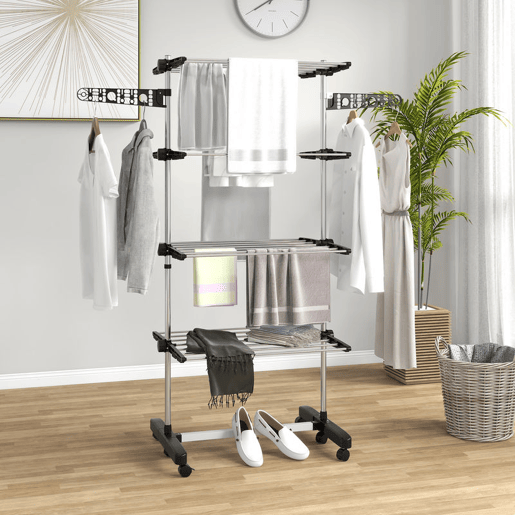 HOMCOM Estendal Vertical Dobrável de 4 Níveis Estendal de Roupa com 6 Rodas 2 Laterais Dobráveis Prateleiras Ajustáveis e Estrutura de Aço Inoxídável para Interior e Exterior Preto