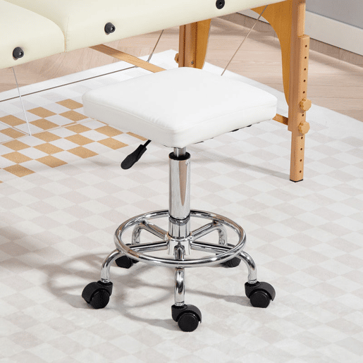 HOMCOM Banco Giratório Banco com Rodas Altura Regulável 50-66 cm Assento Estofado em Imitação de Couro Descanso para os Pés para Salões e Oficinas 34x34x50-66 cm Branco