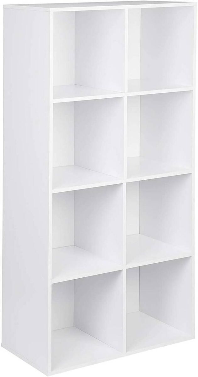 Librería con estantes