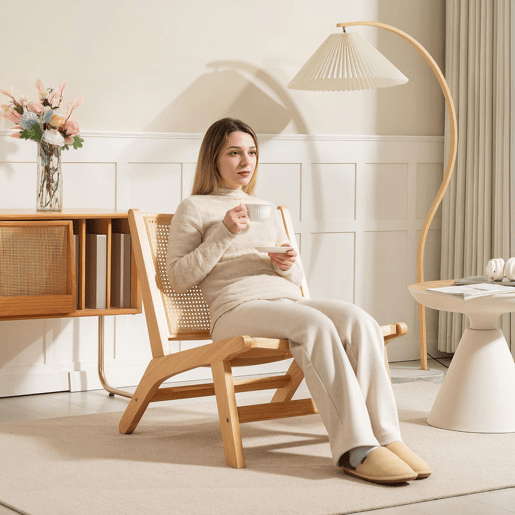 HOMCOM Cadeira para Sala de Estar Nórdica Poltrona com Encosto e Assento Amplo em Vime Estrutura de Madeira Poltrona para Dormitório Sala de Estar 64x70x74 cm Madeira e Bege