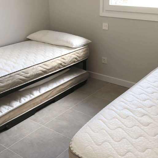 Kangu Complete Rest Pack com Cama Canguru Completa, 2 Colchões, Conjunto de Ferragens e 2 Travesseiros Viscoelásticos 90x190 cm Kangu Complete Rest Pack com Cama Canguru Completa, 2 Colchões, Conjunto de Ferragens e 2 Travesseiros Viscoelásticos 90x190 cm
