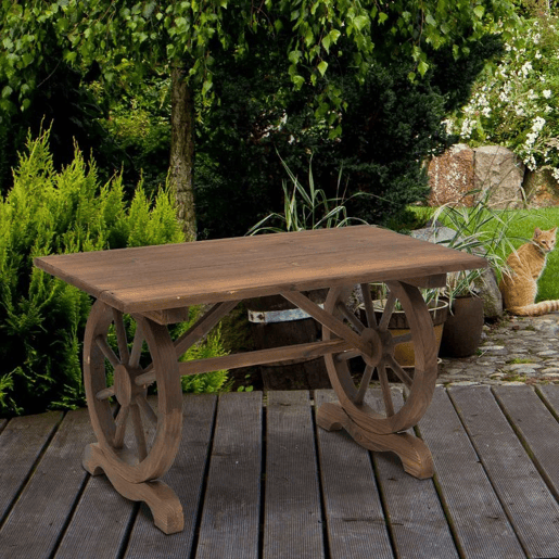 Outsunny Mesa de Jardim de Madeira Mesa de Exterior 110x60x65 cm com Pés em Forma de Rodas Carga 100 kg Mesa de Refeição Pátio Madeira Carbonizada