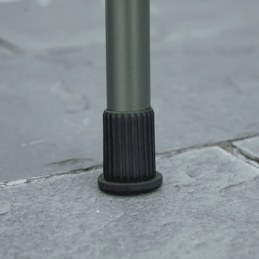 Outsunny Barbecue a Carvão com 2 Grelhas de Aço Inoxidável Barbecue Portátil com 2 Prateleiras para Temperos com Ganchos para Campismo Jardim 77x30x70 cm Verde