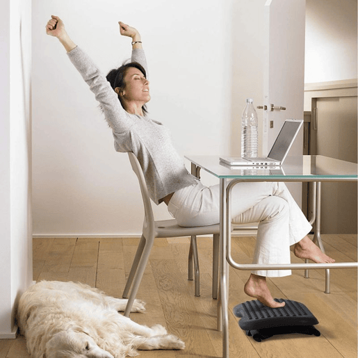 HOMCOM Apoio de pés ergonômico ajustável para escritório 46 x 35 cm Cinza escura
