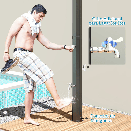 Outsunny Duche de Jardim Solar 35 L Duche Solar Exterior com 2 Cabeçais Giratórios Torneiras para Pés e Água Quente Até 55 °C para Piscina Campismo Pátio 73x18x217 cm Preto