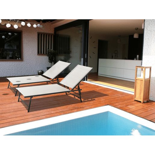 Conjunto de 2 espreguiçadeiras metálicas Sublima - 180 x 54 x 104 cm - Bege