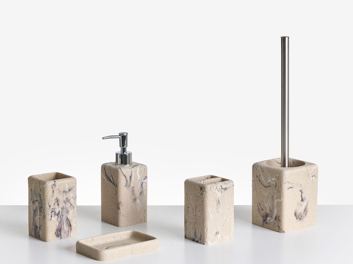Beliani Conjunto de accesorios de baño VILCANOTA
