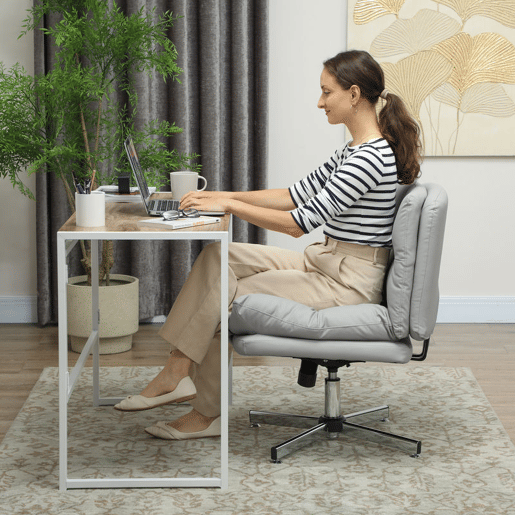 HOMCOM Cadeira de Escritório sem Apoio para os Braços Cadeira de Escritório com Altura Ajustável Função Basculante Base Cruzada e Assento Amplo Cadeira para Estúdio 65x65x84-94 cm Cinza Claro