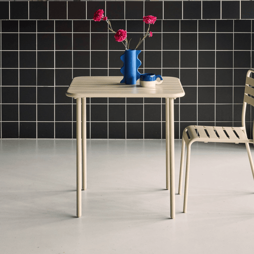 Mesa de jardim metálica de 2 lugares, Amelia 70cm, Beige, 70x70x72.5 cm Mesa de jardim metálica de 2 lugares, Amelia 70cm, Beige, 70x70x72.5 cm