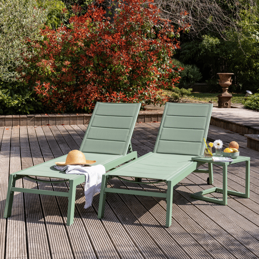 Conjunto de 2 espreguiçadeiras e mesa de apoio BARBADOS em textilene verde sálvia - alumínio verde sálvia