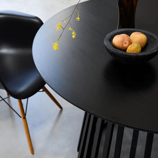 Mesa de jantar com efeito de madeira, pernas em abeto, 4 lugares, Clara, Preto, 120x120x75 cm