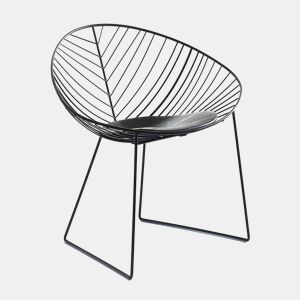 Cadeira Mons Preta com Encosto Ergonômico e Assento Acolchoado, Ideal para Escritório ou Estúdio, com Design Moderno e Elegante