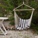 Aktive Silla colgante a rayas con soporte de madera Aktive Silla colgante a rayas con soporte de madera Blanco/ Azul