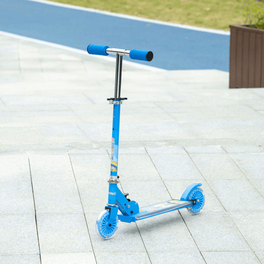 HOMCOM Trotinete para Crianças Dobrável Trotinete Infantil com Luzes e Música 4 Alturas Ajustável Rodas Brilhantes e Pedal LED para 3-7 Anos Carga 50 kg 67x32x65-78 cm Azul HOMCOM Trotinete para Crianças Dobrável Trotinete Infantil com Luzes e Música 4 Alturas Ajustável Rodas Brilhantes e Pedal LED para 3-7 Anos Carga 50 kg 67x32x65-78 cm Azul