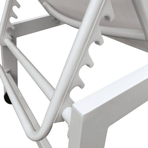 Conjunto de 2 espreguiçadeiras BARBADOS em textilene branco e mesa de apoio - alumínio branco