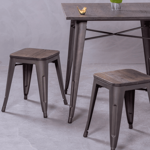 Banqueta baixa industrial em aço envelhecido e assento de madeira (45cm) - Bistro