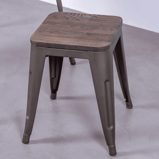Banqueta baixa industrial em aço envelhecido e assento de madeira (45cm) - Bistro
