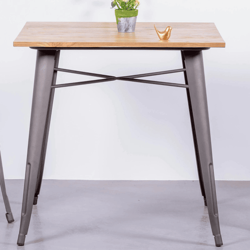 Mesa industrial em aço envelhecido e madeira clara - Bistro