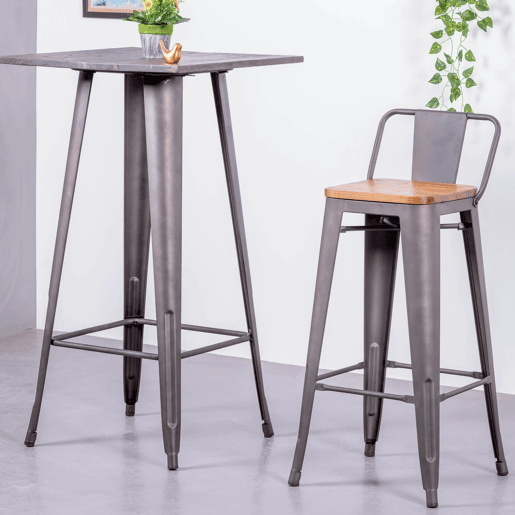 Banqueta industrial em aço envelhecido com encosto baixo e assento em madeira - Bistro