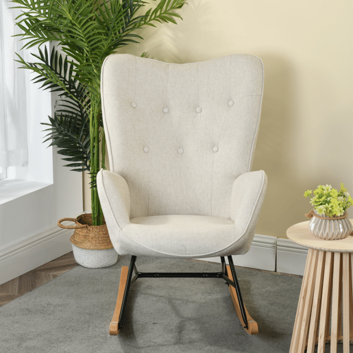 Poltrona De Balanço Estofada Em Tecido Bege Com Encosto Alto E Apoios De Braço, Pernas Em Madeira Natural E Estrutura Metálica Preta, Medidas 98x68x85 Cm, Suporte Até 120 Kg, Design Moderno E Elegante Ideal Para Sala Quarto Ou Espaço De Leitura