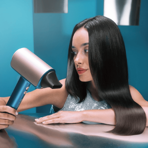 Cecotec Secador de Cabelo Brushless de Última Geração DryGlam Nano Plasma. Potência de 110,000 RPM e 1600W, Função Plasma