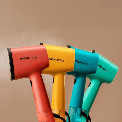 Ferro de passar roupa vertical Cecotec IronHero V-1500 Essential vermelho com base de cerâmica, potência de 1500 W e vapor