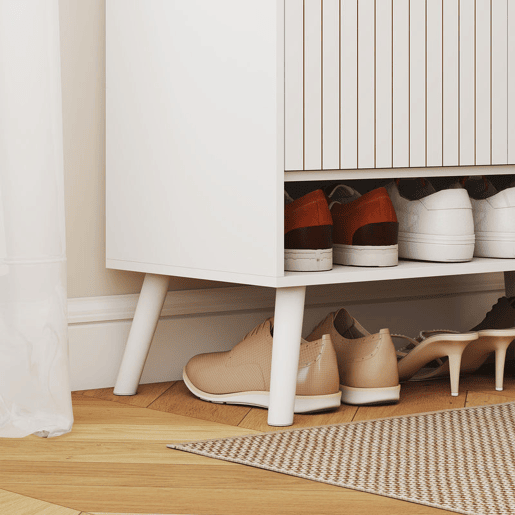 HOMCOM Sapateira de 2 Portas em Ripas Sapateira para Entrada com Prateleiras Ajustáveis Compartimento Aberto para 15 Pares de Sapatos 75x35x97 cm Branco