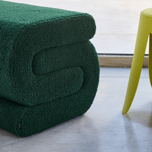 Banco revestido em tecido bouclé Verde - 43x47x45 cm Banco revestido em tecido bouclé Verde - 43x47x45 cm