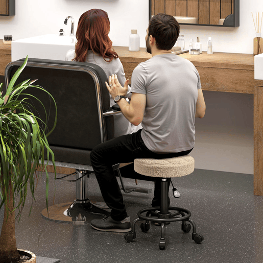 HOMCOM Banco Giratório Redondo Banco com Rodas Altura Regulável 50-66 cm Assento Estofado em Tecido tipo Borreguito para Salões Oficinas Spa Massagem Marrom Claro