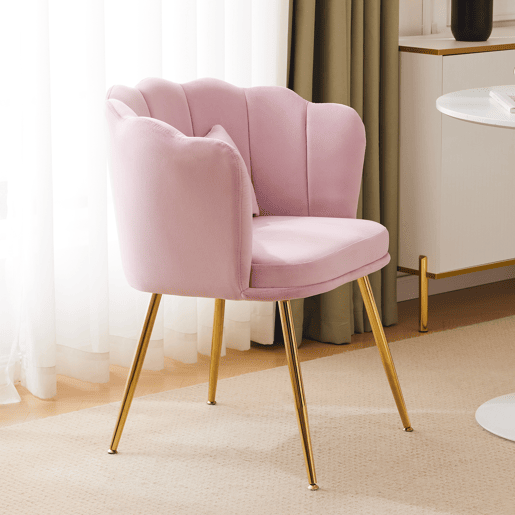 Poltrona moderna para sala de estar - Poltrona decorativa acolchoada com encosto em forma de pétalas e pés metálicos dourados - Rosa