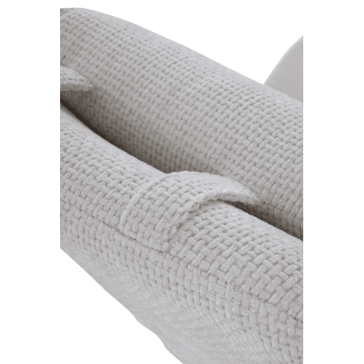 Balanço estofado em chenille branco e pernas metálicas