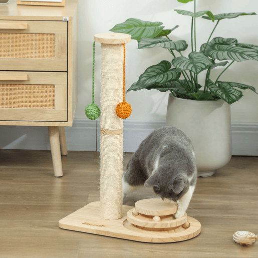 PawHut Poste Arranhador para Gatos Altura 56,5 cm Arranhador para Gatos com 3 Bolas Suspensas Brinquedo de Bola de Pista e Poste de Sisal Madeira