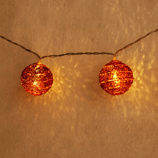10 luzes de Natal LED com bolas decorativas em vermelho e branco 10 luzes de Natal LED com bolas decorativas em vermelho e branco