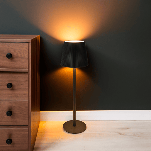 Luminária de mesa LED recarregável Well Home preta com 32 luzes brancas quentes e 4 níveis de brilho Ø36,2x10,5cm