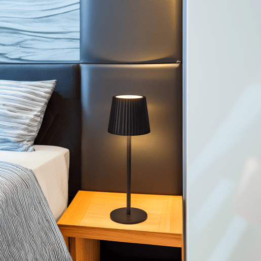 Luminária de mesa LED preta recarregável Well Home com 24 luzes brancas quentes e 3 níveis de brilho Ø27,5x9cm